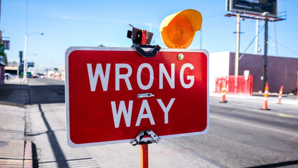 Wrong way construction sign