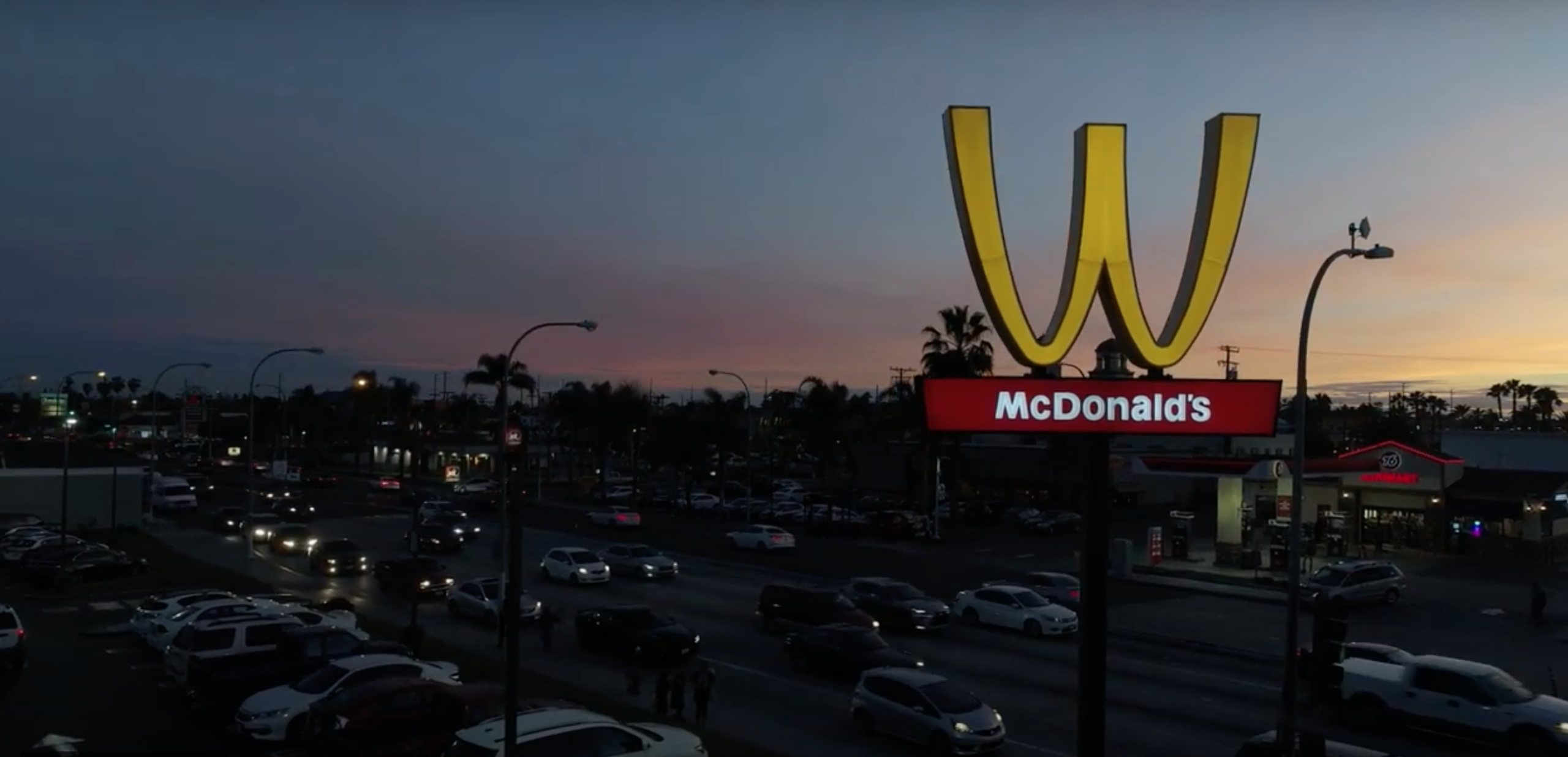 Upside down Mcdonalds sign.
